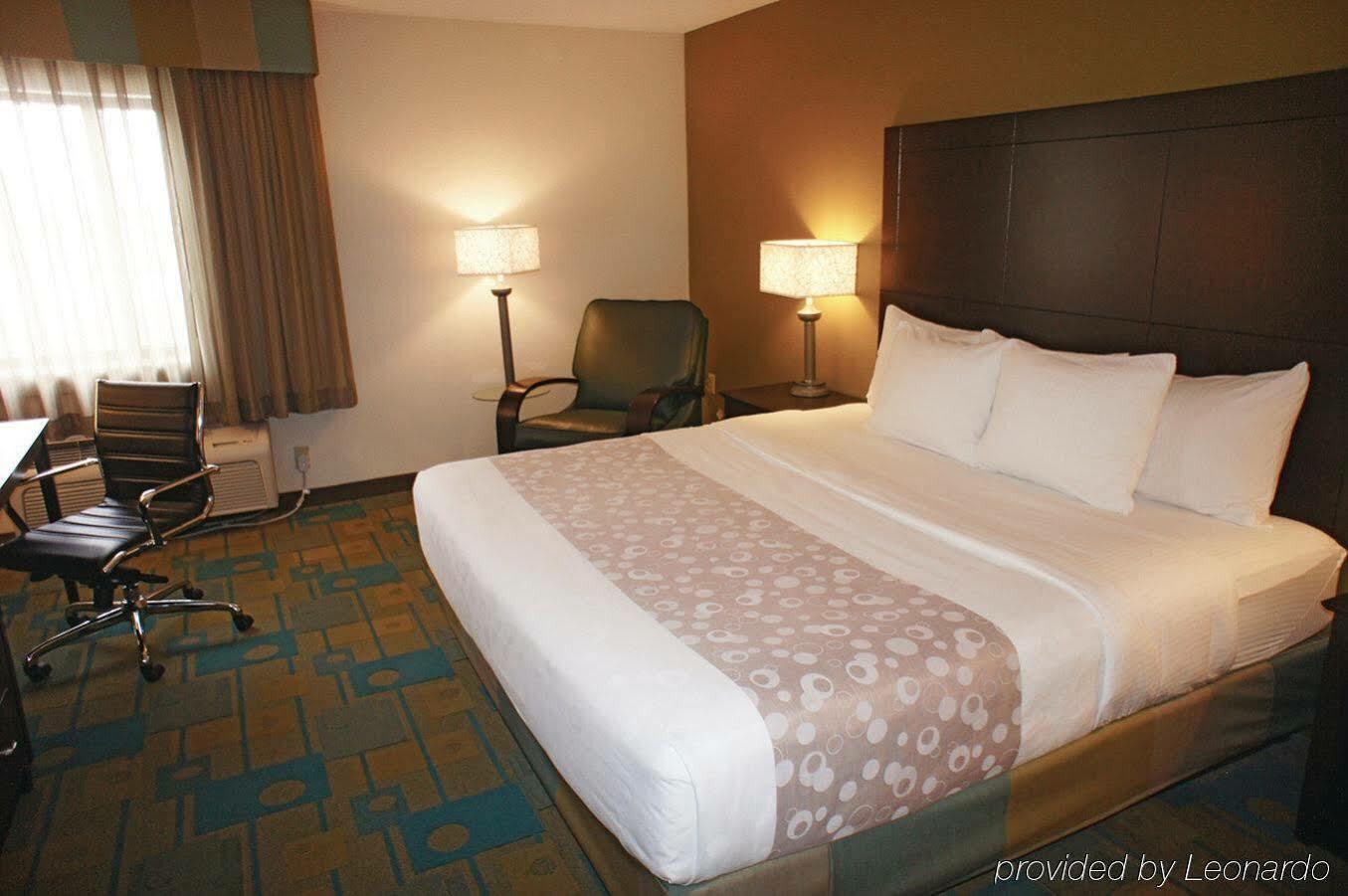 Hotel La Quinta By Wyndham Plattsburgh Zewnętrze zdjęcie