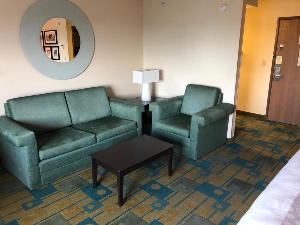 Hotel La Quinta By Wyndham Plattsburgh Zewnętrze zdjęcie