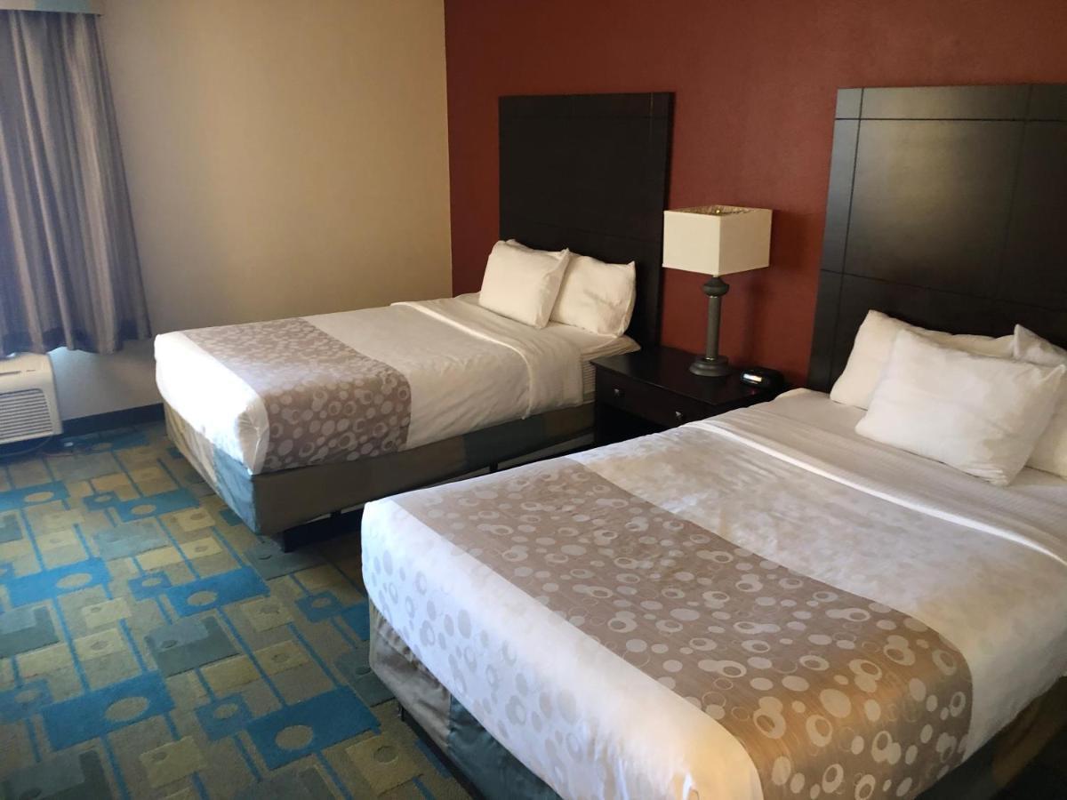 Hotel La Quinta By Wyndham Plattsburgh Zewnętrze zdjęcie